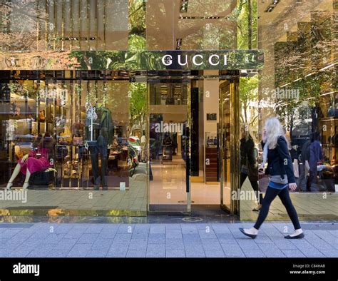 gucci königsallee öffnungszeiten|Düsseldorf Konigsallee .